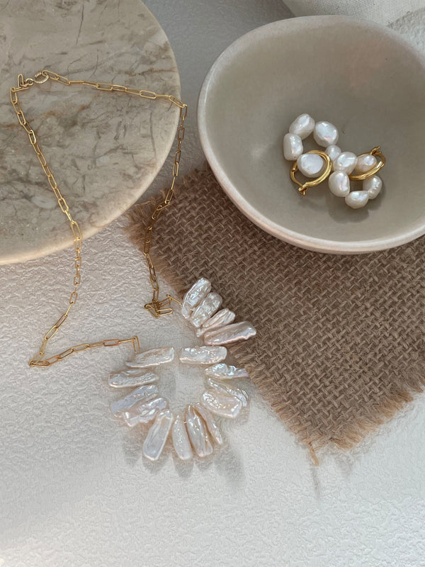 Unique Baroque Pearl Smile Necklace