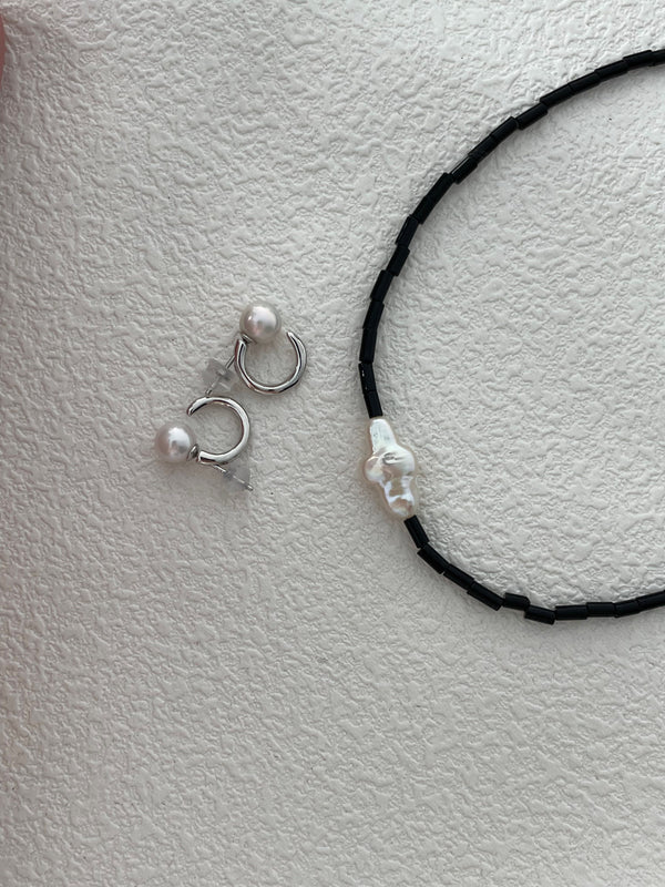 Mini Cross Pearl Necklace