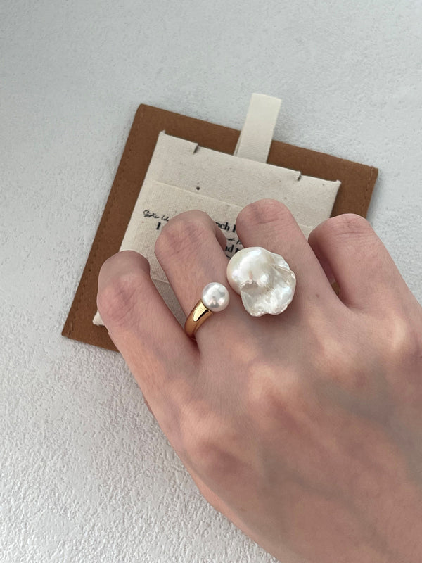 Classic Baroque Ring