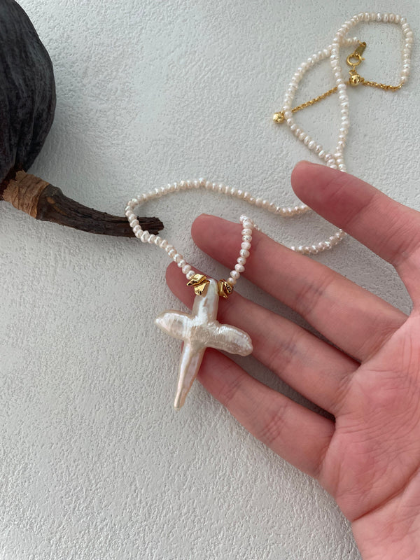 Baroque Cross Pendant Necklace