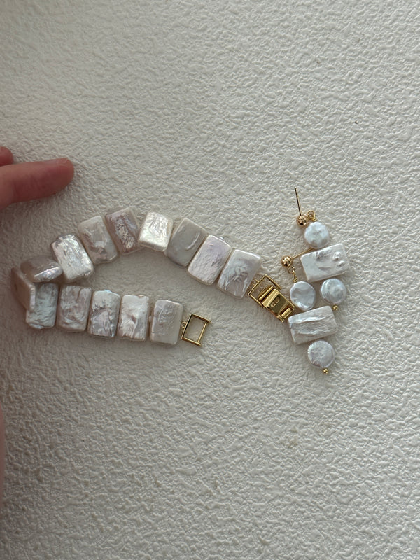 Watch-style Baroque Pearl Bracelet