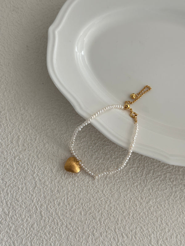 Frosted Gold Heart Pearl Sliver 18K Bracelet
