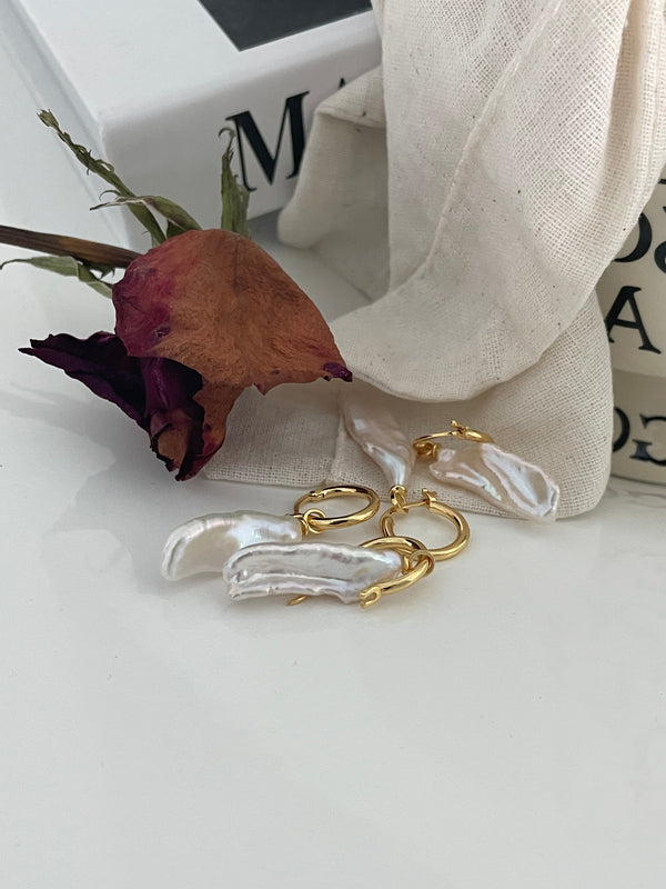Unique Lute-Shaped Sliver 18k Baroque Pearl Earrings