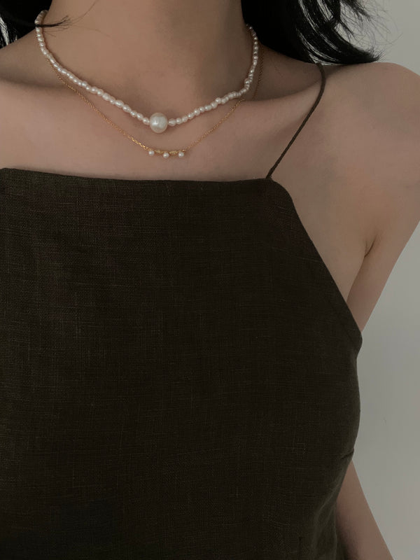 Exquisite Mini Diamond-Studded Freshwater Pearl Necklace