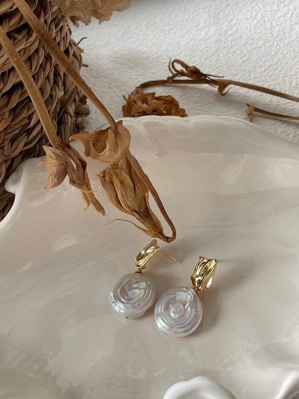 Italian style Roman Holiday disc baroque earrings
