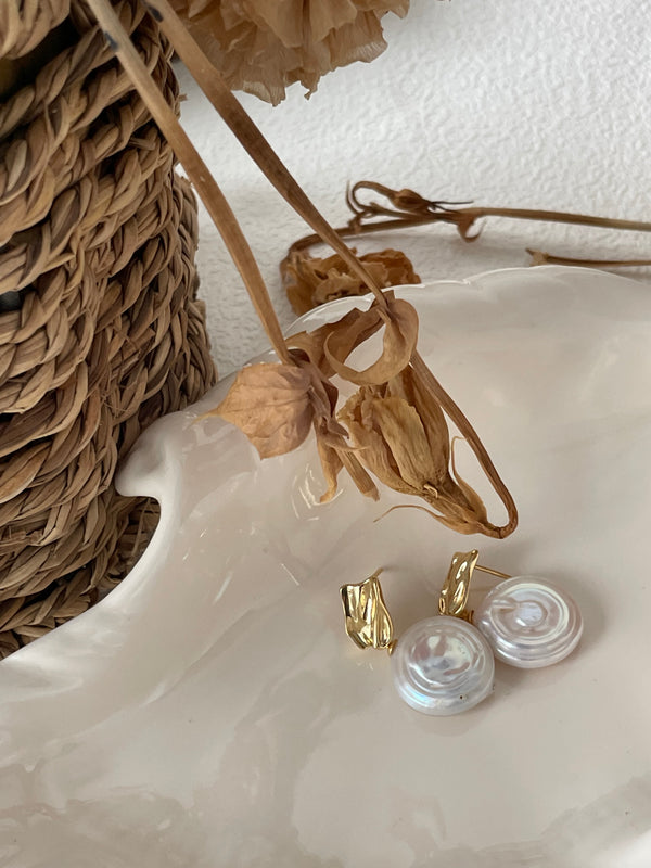 Italian style Roman Holiday disc baroque earrings